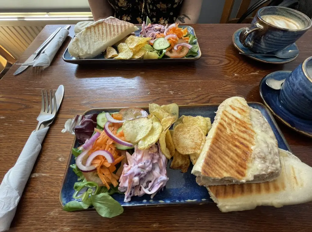 Menu_Bridges_Fordingbridge_image_8