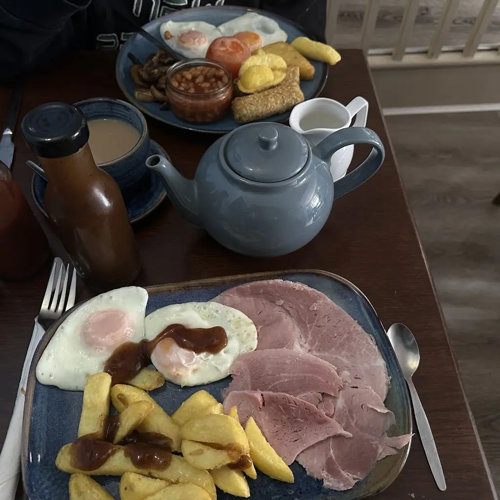 Shirish Madlani_Bridges_Fordingbridge_review