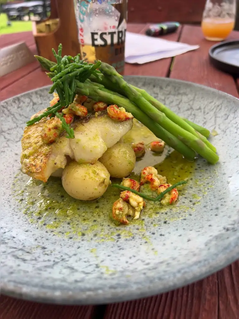 Peter Turner_Cartwheel Inn_Fordingbridge_review