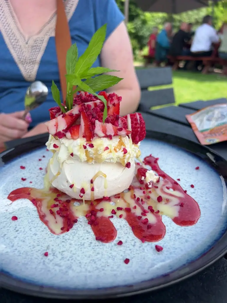 Cartwheel Inn_Fordingbridge_slider_image_3