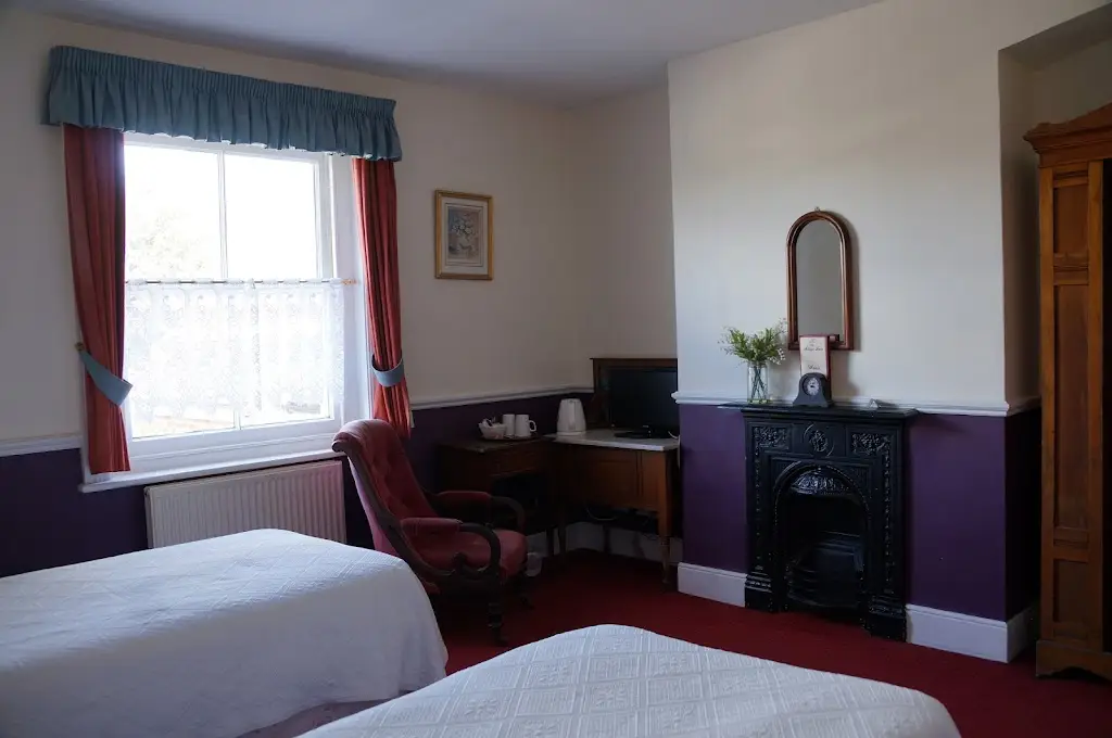 The Ship Inn_Fordingbridge_slider_image_2