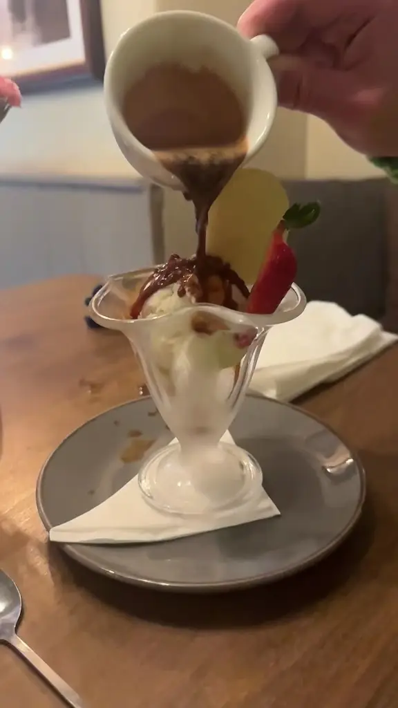 Paul Freeman_The Royal Oak North Gorley_Fordingbridge_recensione