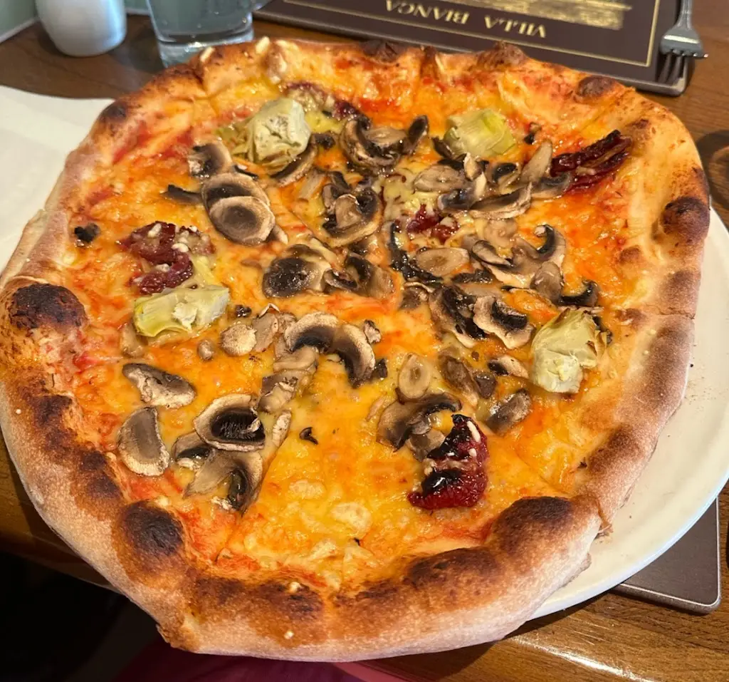 Violet Owen_Villa Bianca_Frimley_review