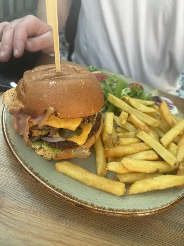 The Glasshouse at Charlottes_Filey_slider_image_3