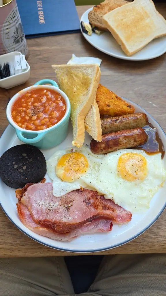 robbie harrison_The Egg & Spoon, Filey_Filey_review