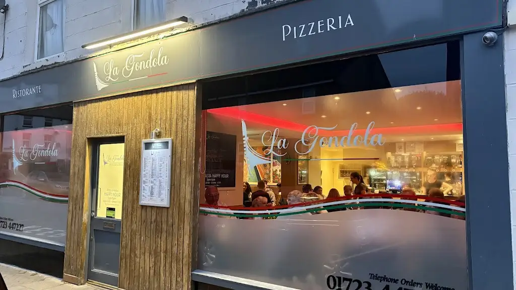 La Gondola Ristorante & Pizzeria restaurant in Filey
