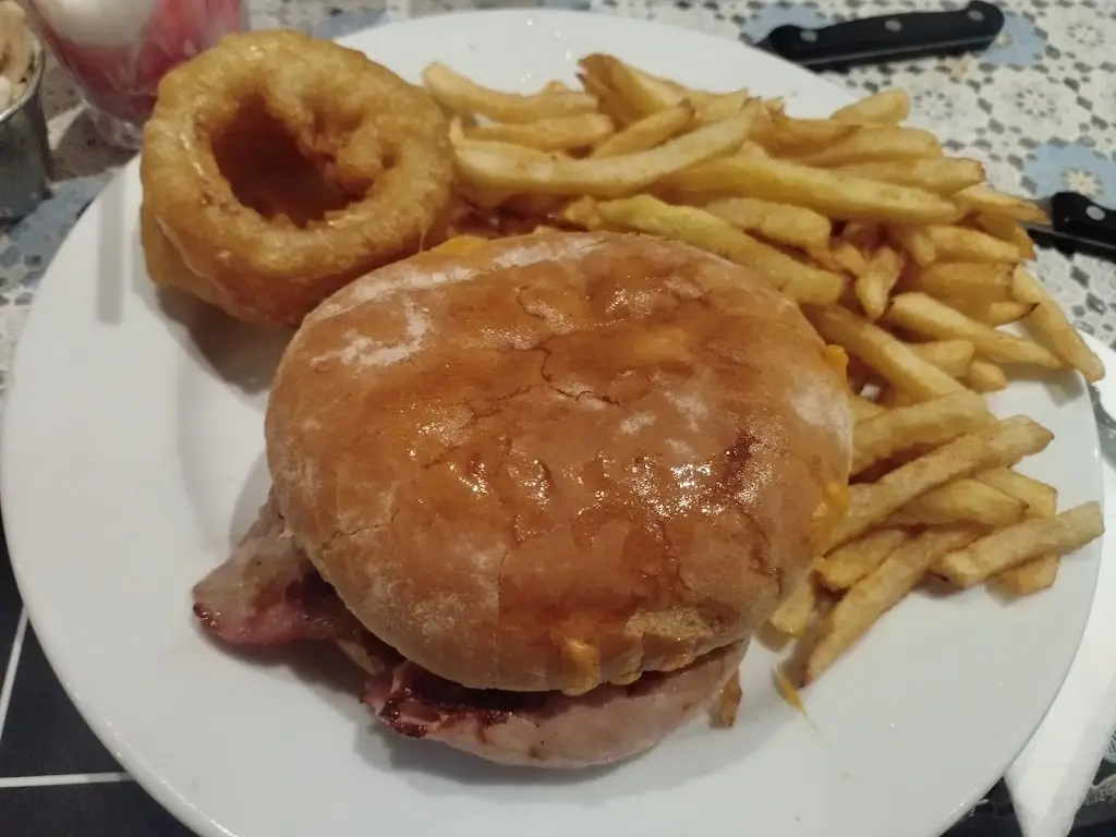 Menu_Smugglers Cove_Filey_image_9