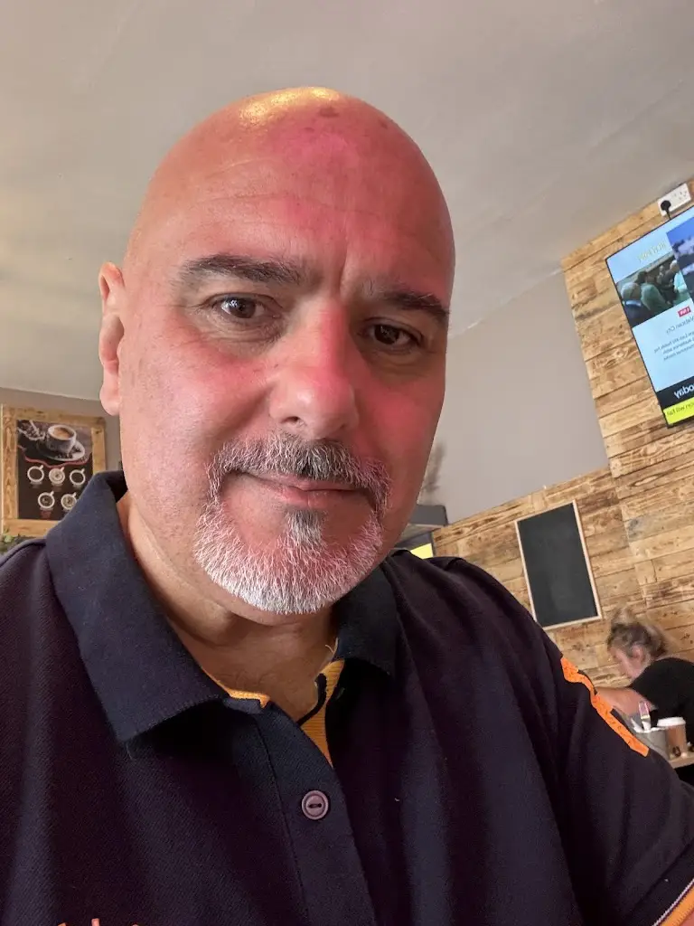 Squeak and Bubbles Carpet Cleaners Leeds_Willows Bar & Bistro_Filey_review