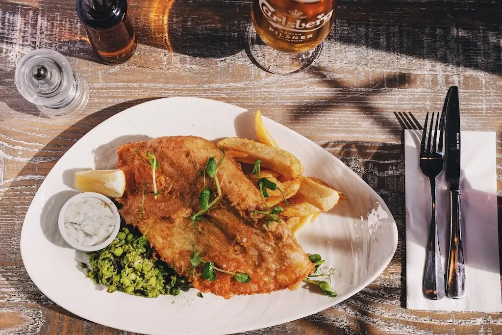 The Alex Café Bar & Brasserie_Felixstowe_slider_image_3