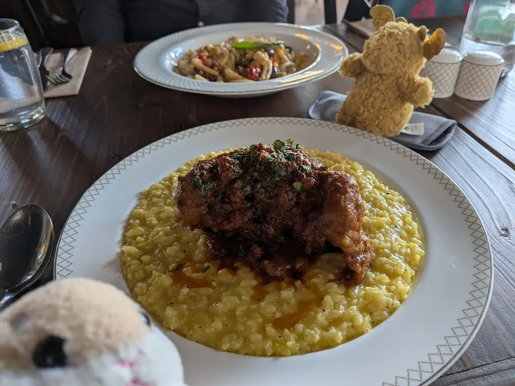 Alba Chiara_Felixstowe_slider_image_3