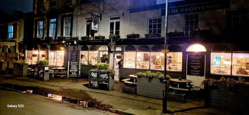 J Knight_Grosvenor_Felixstowe_review