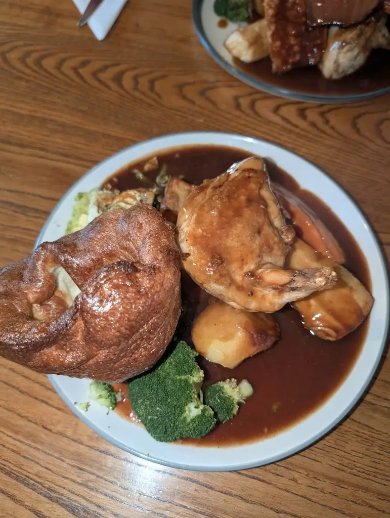 Abigail Minter_The Mariners Freehouse_Felixstowe_review