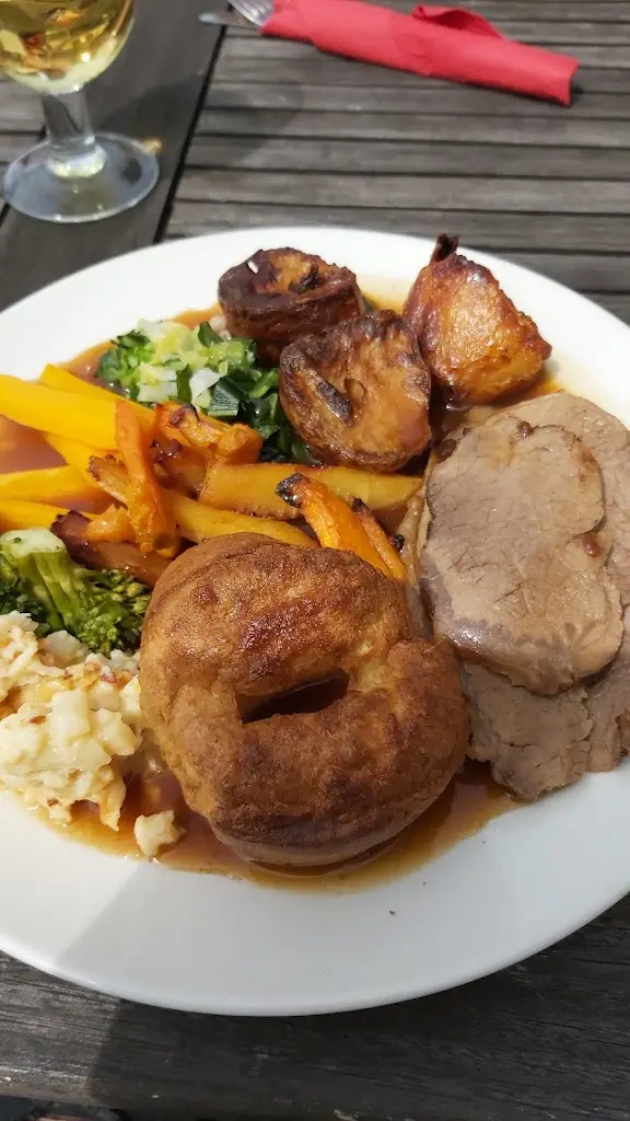 Bonnie Gooch_White Horse Felixstowe_Felixstowe_review