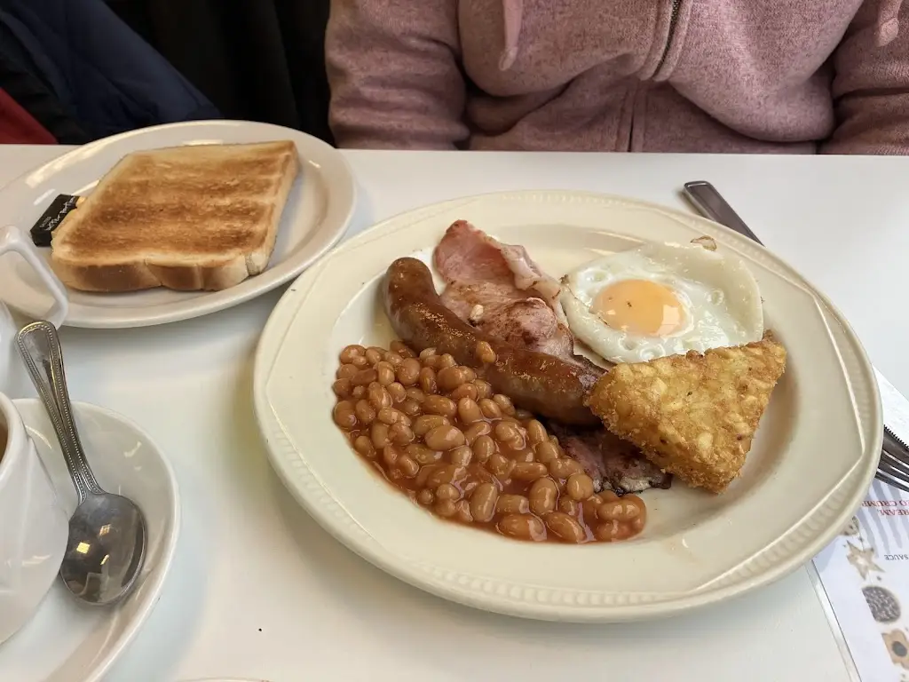 The Cafe On The Corner_Felixstowe_slider_image_3