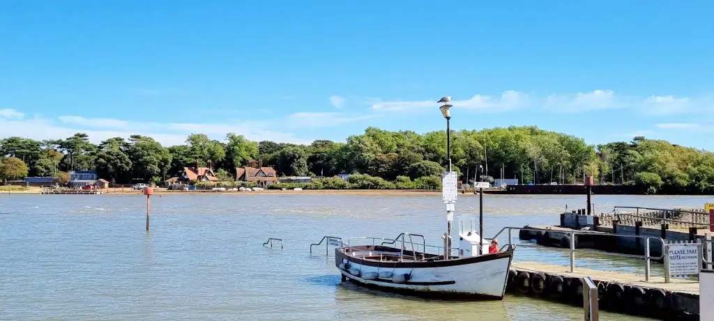 Winkles Riverside Restaurant_Felixstowe_slider_image_3