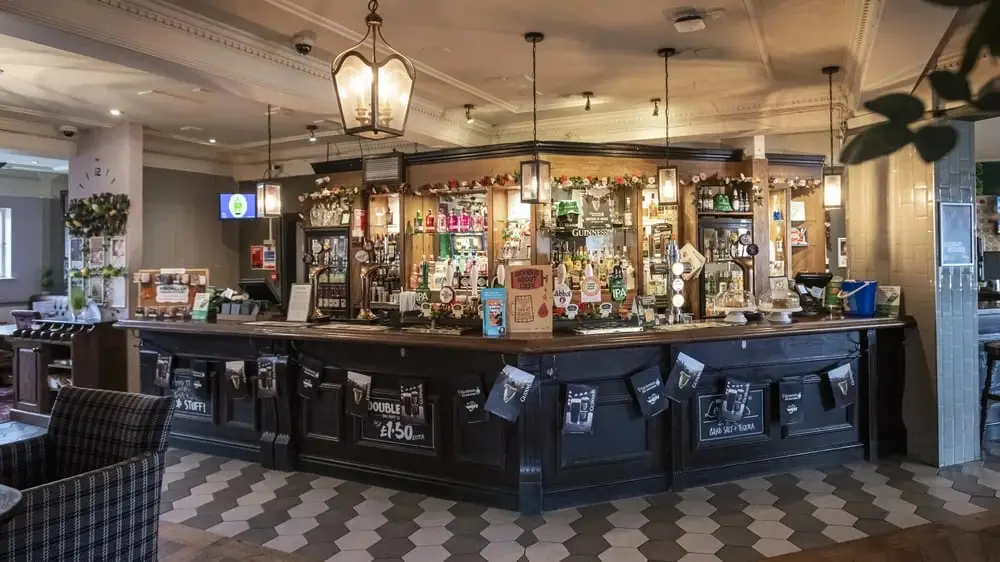 Owl & Pussycat_Felixstowe_slider_image_1