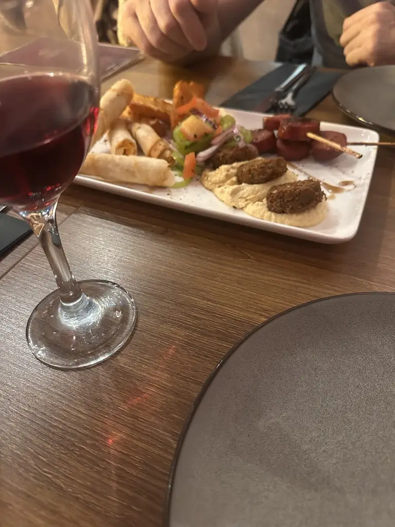 Sarah Gorman_Kuzzu Turkish Bar & Grill_Aylesbury_review