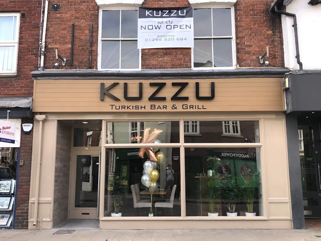 Kuzzu Turkish Bar & Grill_Aylesbury_slider_image_1