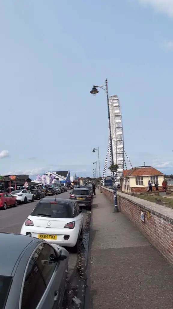 George Luputiu_Beach Street_Felixstowe_review