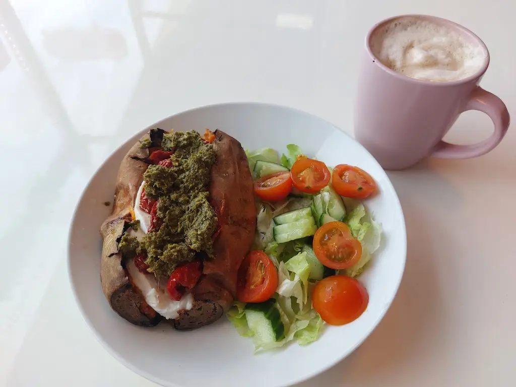 Menu_Spud Hut_Felixstowe_image_9