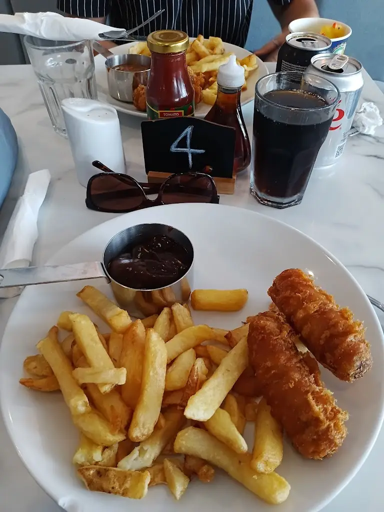 Sharon S_Saltwater_Felixstowe_review