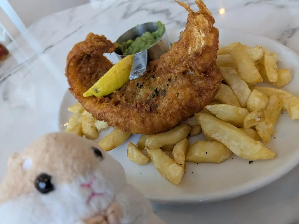 pui ting Leung_Saltwater_Felixstowe_review