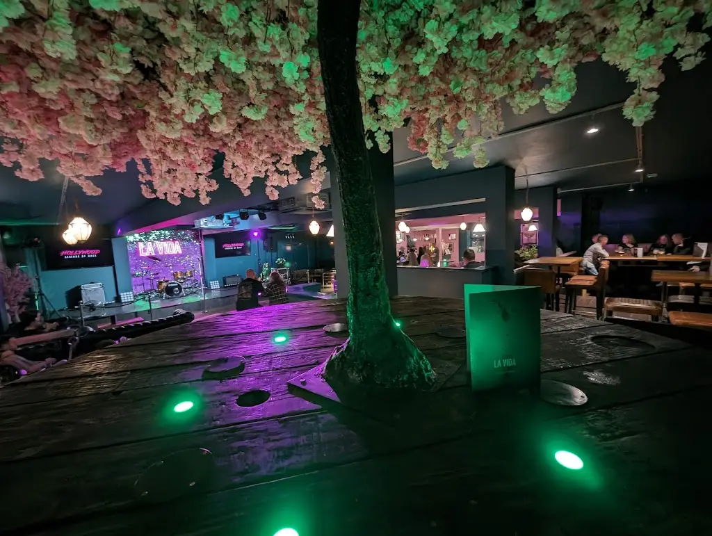 La Vida_Felixstowe_slider_image_1