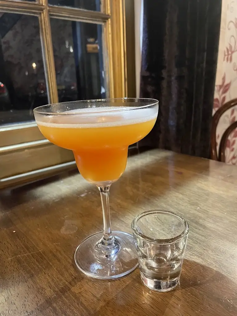 Crystal Brown_The Chequers_Fordham_recensione