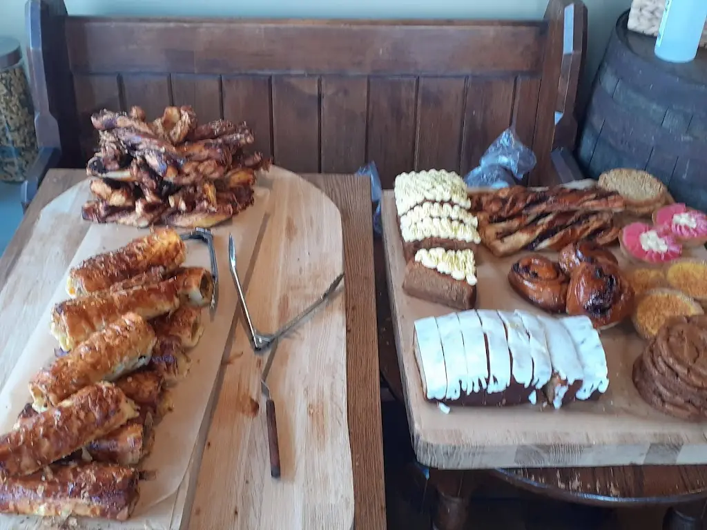 Menu_The Three Horseshoes_Fordham_image_9