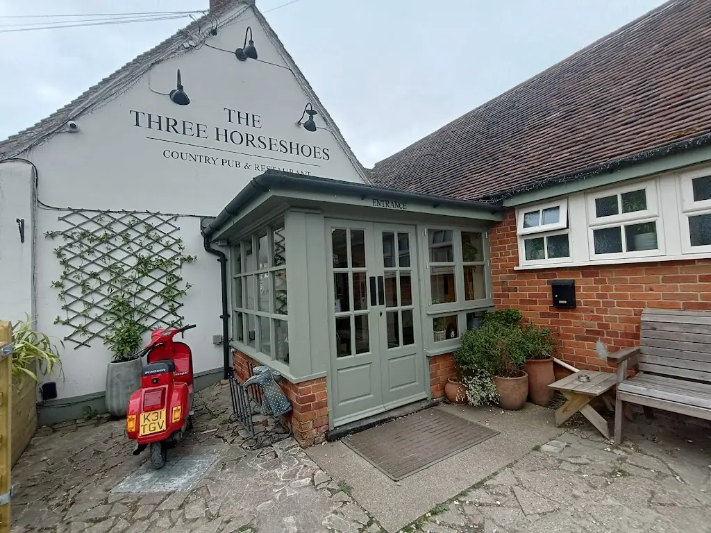 Matthew Clarke_The Three Horseshoes_Fordham_review