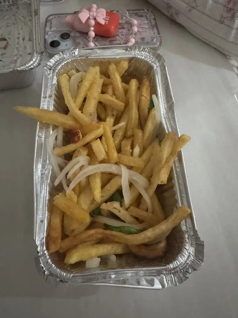 Alfie Wright_Linh’s Chinese Restaurant_Fordham_recensione