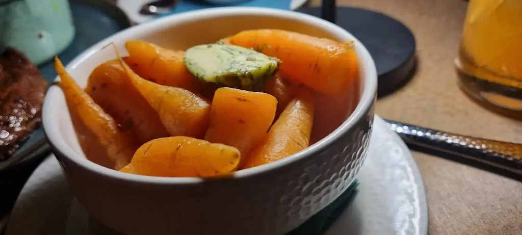 Suria Leet_The Rock Restaurant Freshwater Bay_Freshwater_review