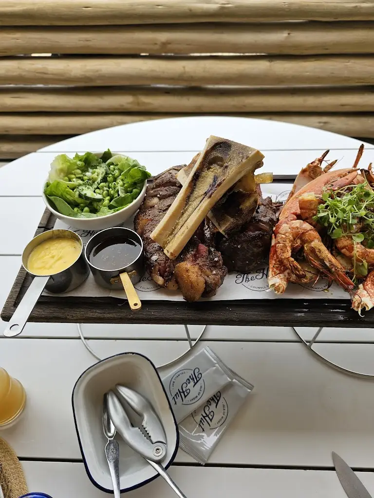 Menu_The Hut_Freshwater_image_7