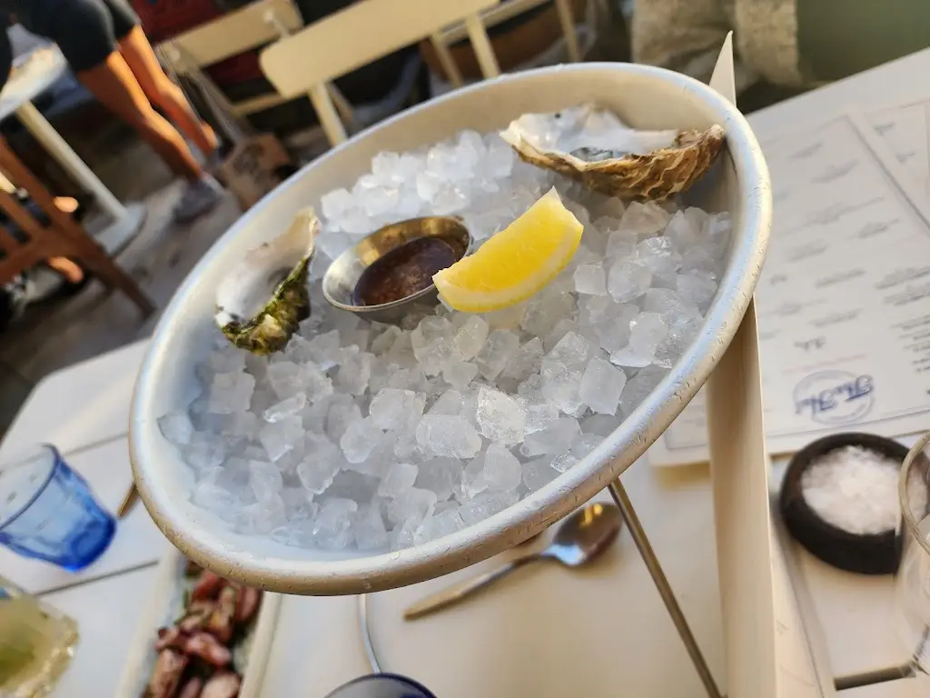 Menu_The Hut_Freshwater_image_9