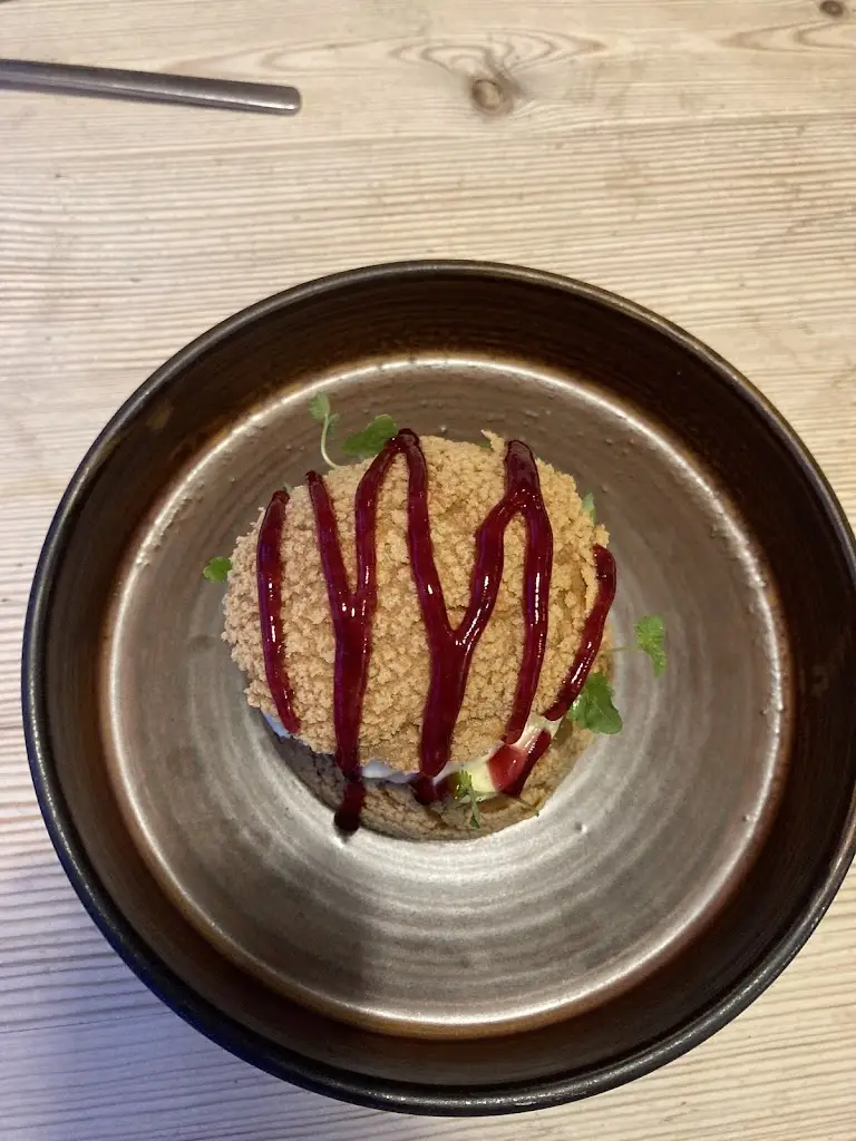 Robert McLarty_The Red Lion_Freshwater_review