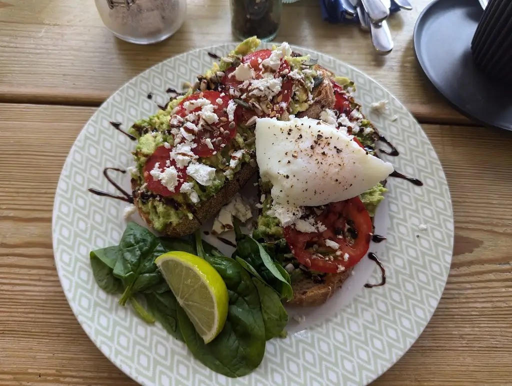 James Ashwin_The Freshwater Coffee House_Freshwater_review