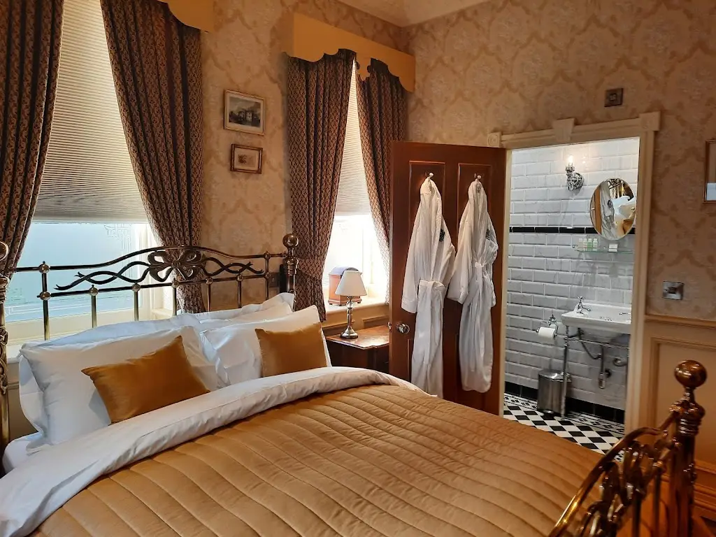 The Aston Tavern_Aston_slider_image_1