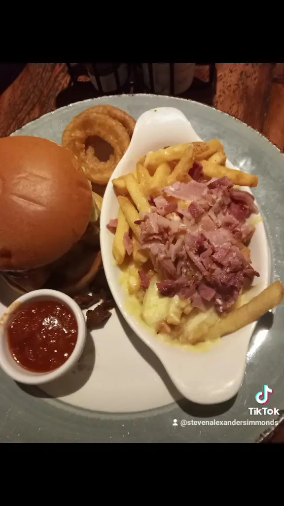 Robin Hood_Fulbourn_slider_image_2