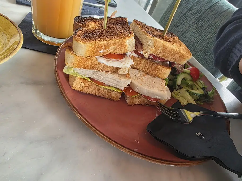 Jason Jennings_nuvo_Fylde_review