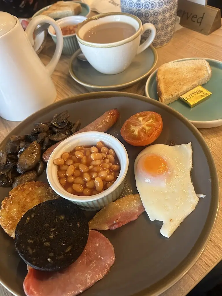 Chloe Thompson_Dizzy Ducks Bistro_Freckleton_recensione