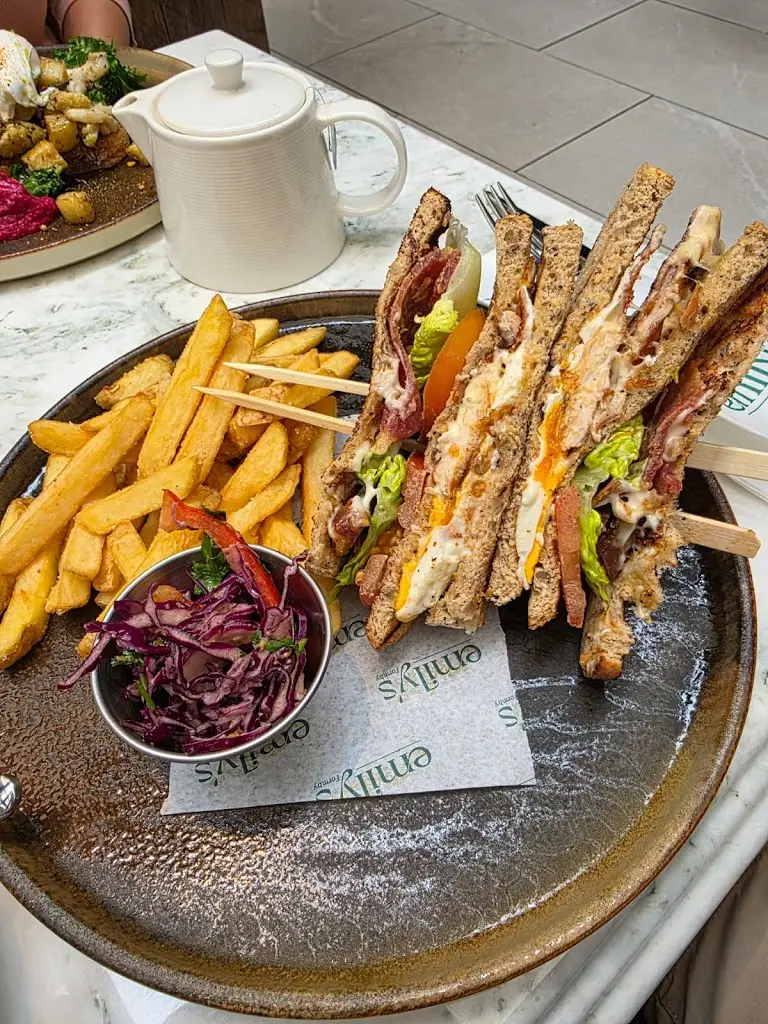 Paul W_Emily's_Formby_review