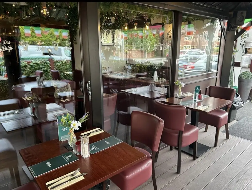 Don Luigi Formby_Formby_slider_image_1