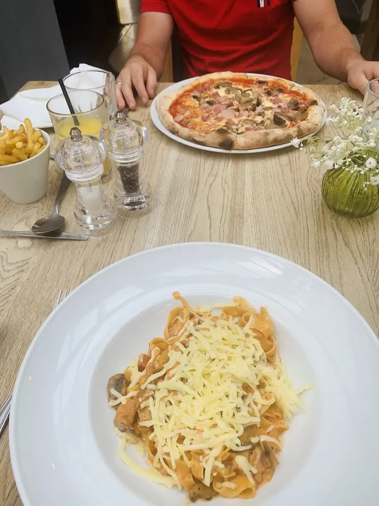 Menu_Sorrento_Formby_image_6