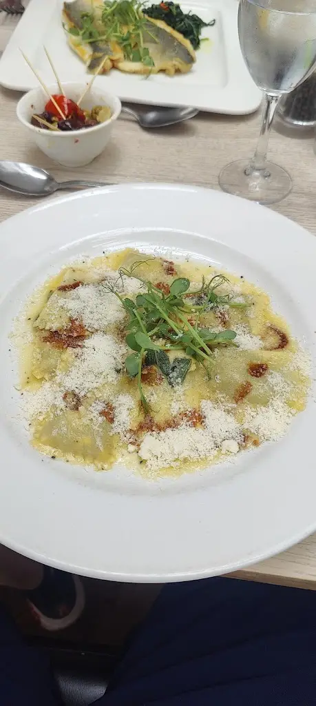 P R_Sorrento_Formby_review