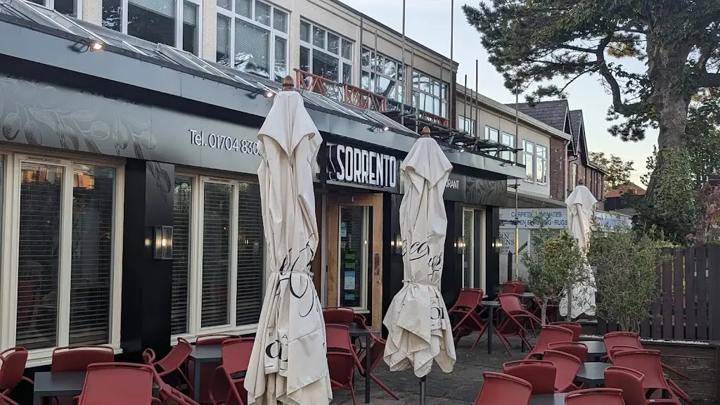 Sorrento_Formby_slider_image_3