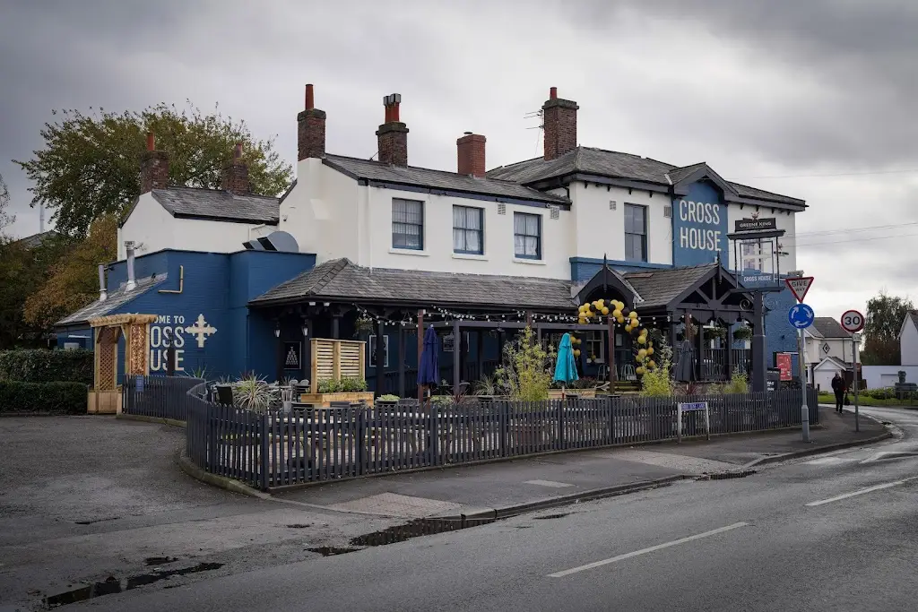 Cross House Inn_Formby_slider_image_3