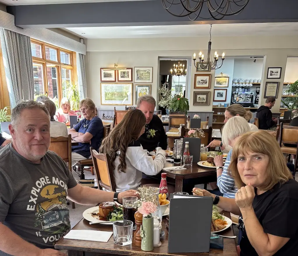 Andy Lancelot_The Sparrowhawk_Formby_review