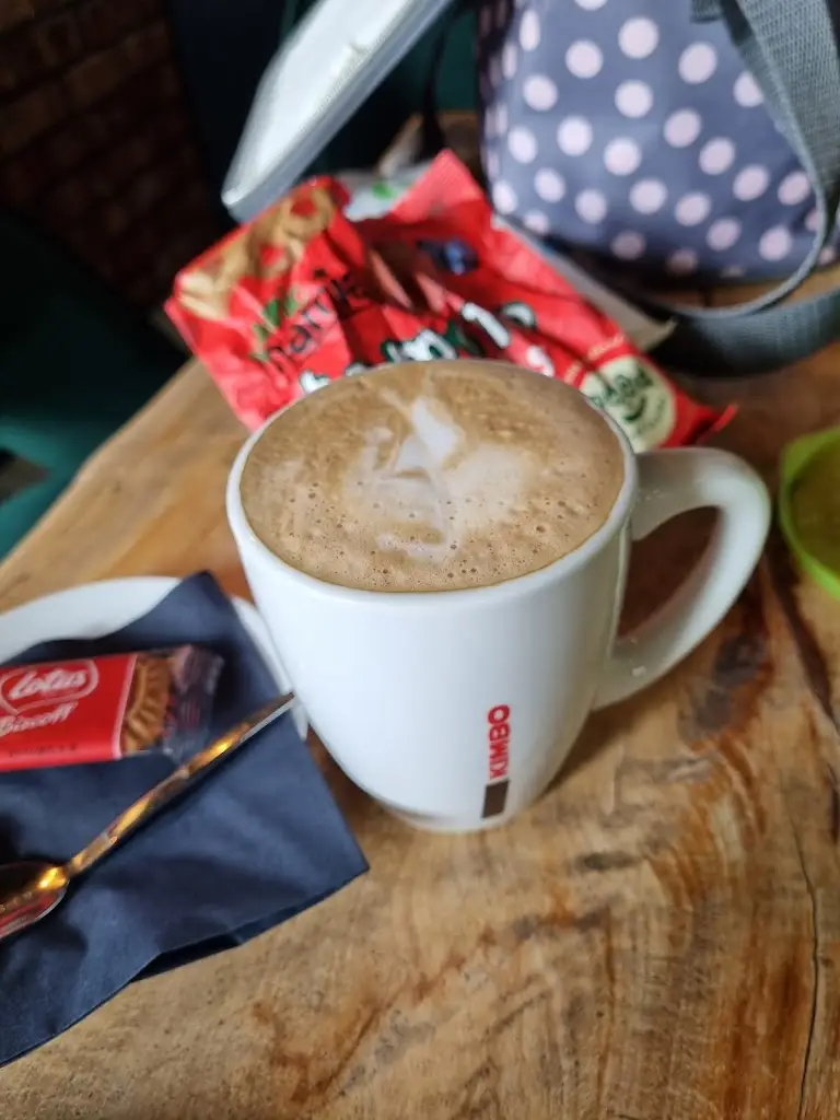 Duncan McArdle_Lux37_Formby_review