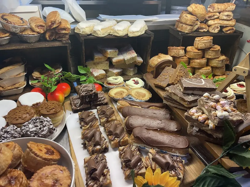 The Lunch Hour_Formby_slider_image_2