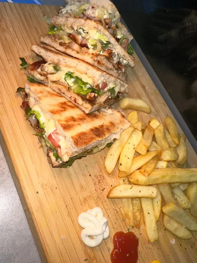 Greek Style Grill_Formby_slider_image_3